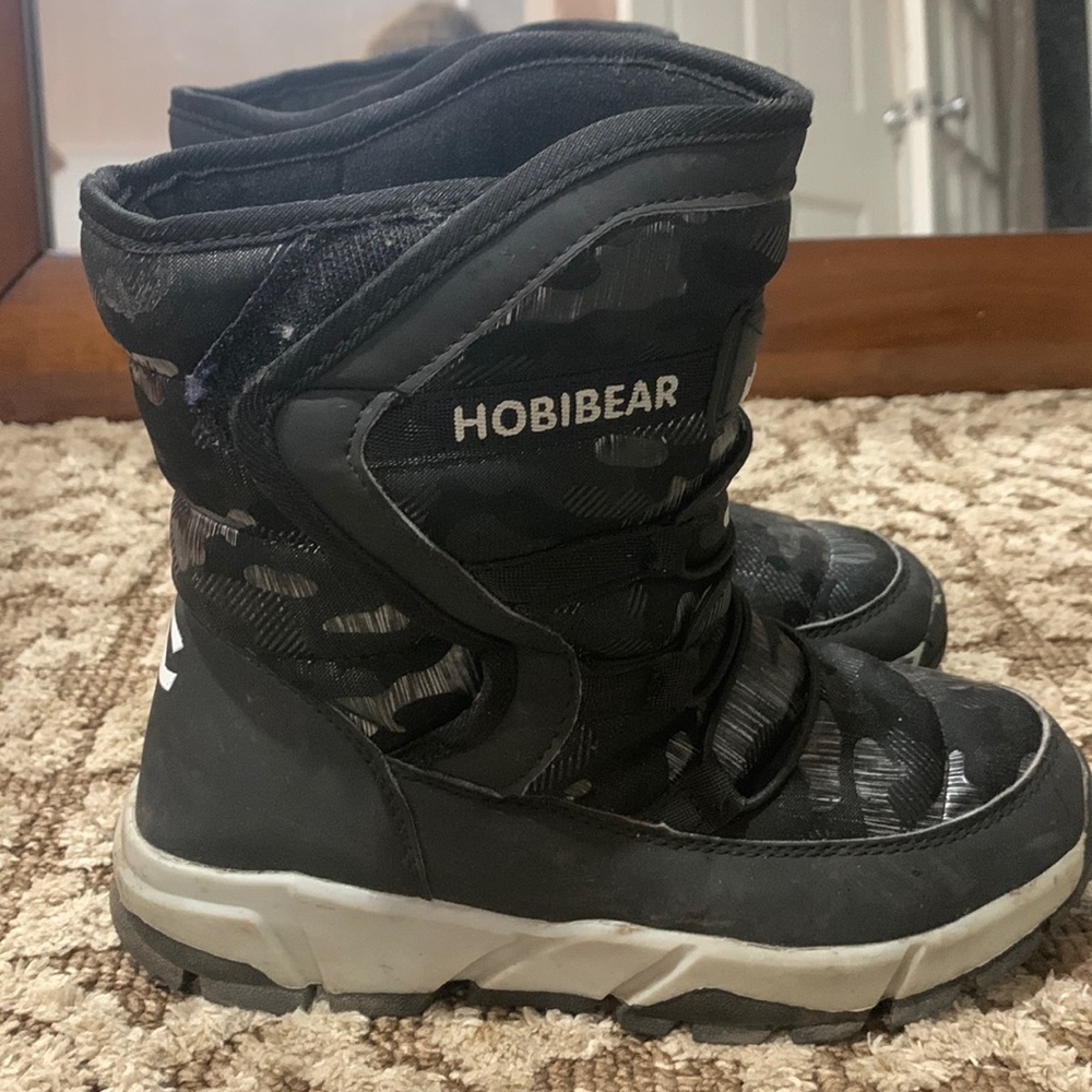 Nice black winter boots